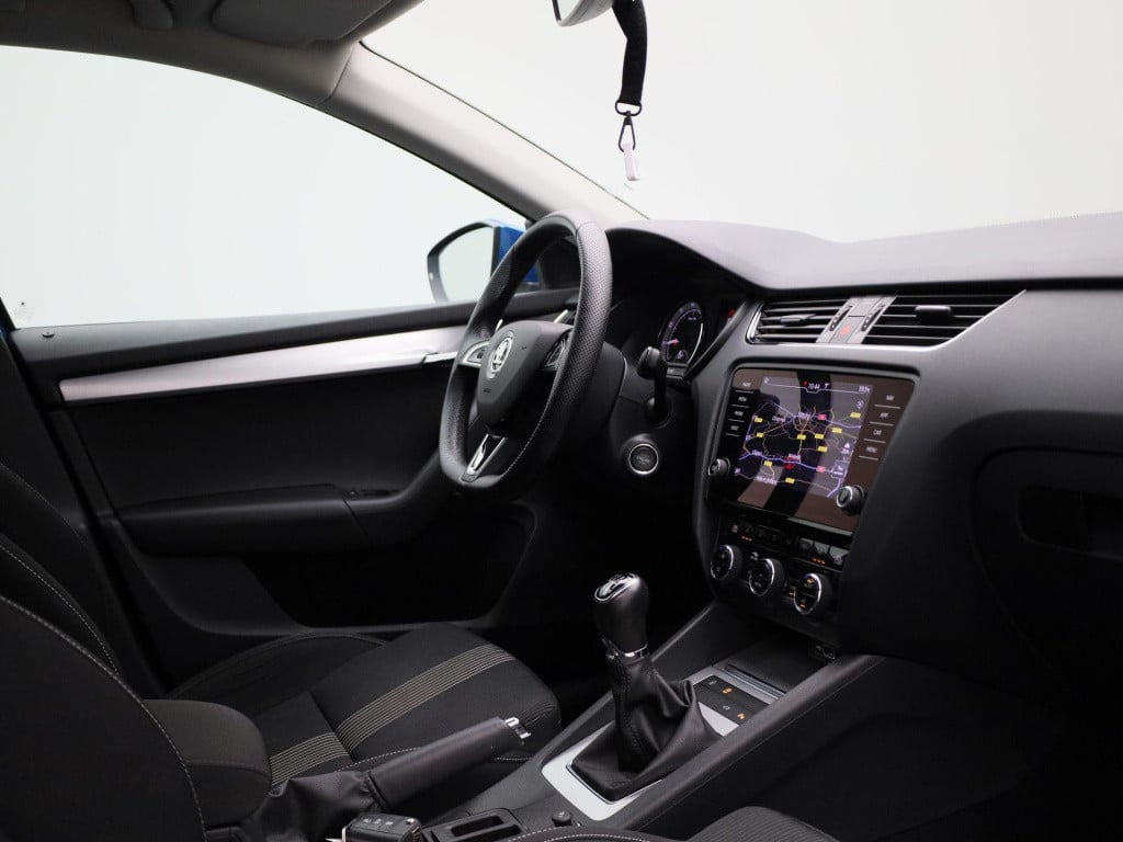 Skoda Octavia combi 1.0 tsi greentech ambition business | lmv | trekhaak | 