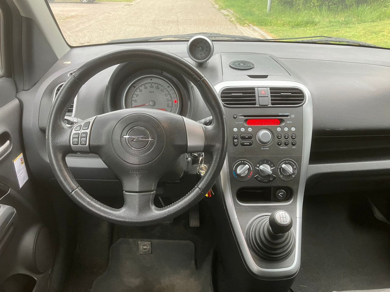 Opel Agila 1.2
