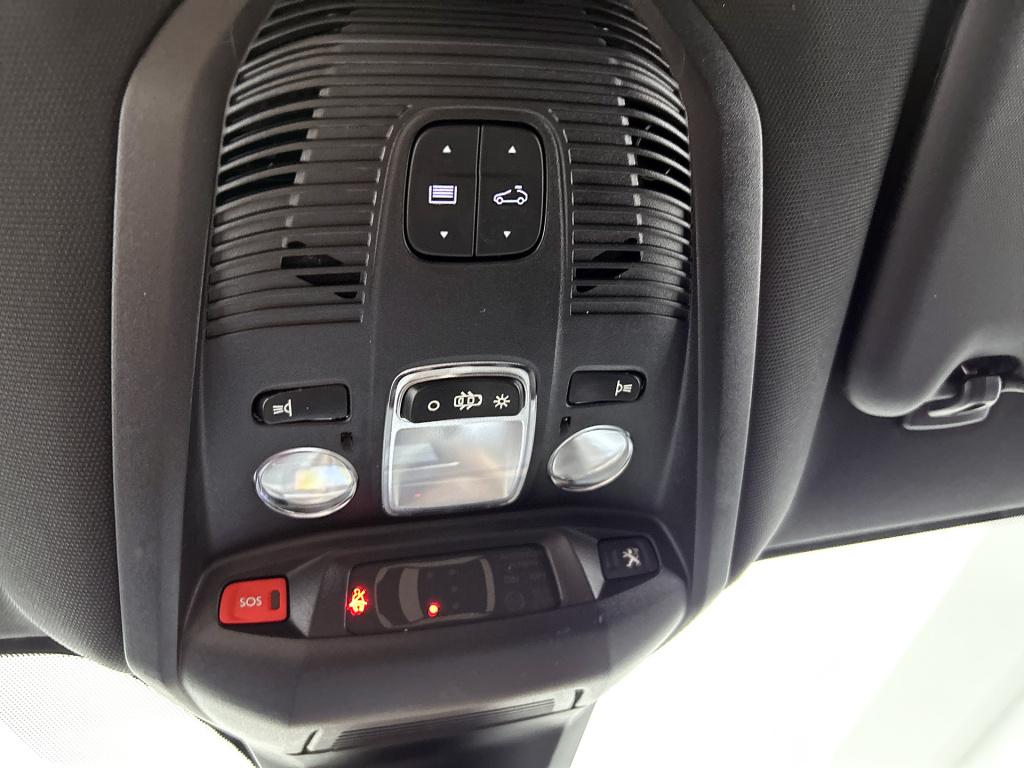 Peugeot 3008 130 pk automaat gt line | rijklaar lederen bekleding | camera 