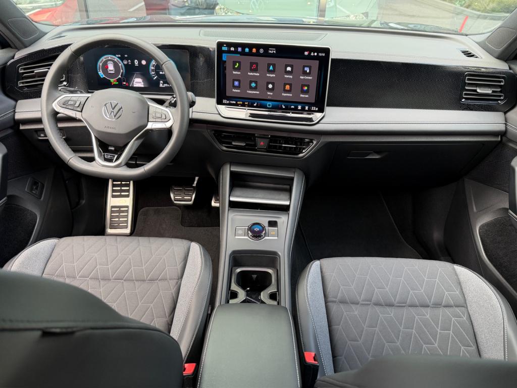 Volkswagen Tiguan 1.5 etsi 150pk dsg goal | trekhaak | 360 camera | iq ligh