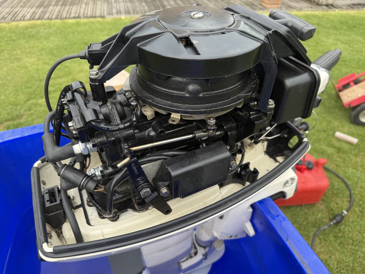Johnson 8pk buitenboordmotor – Betrouwbare kracht op het water!