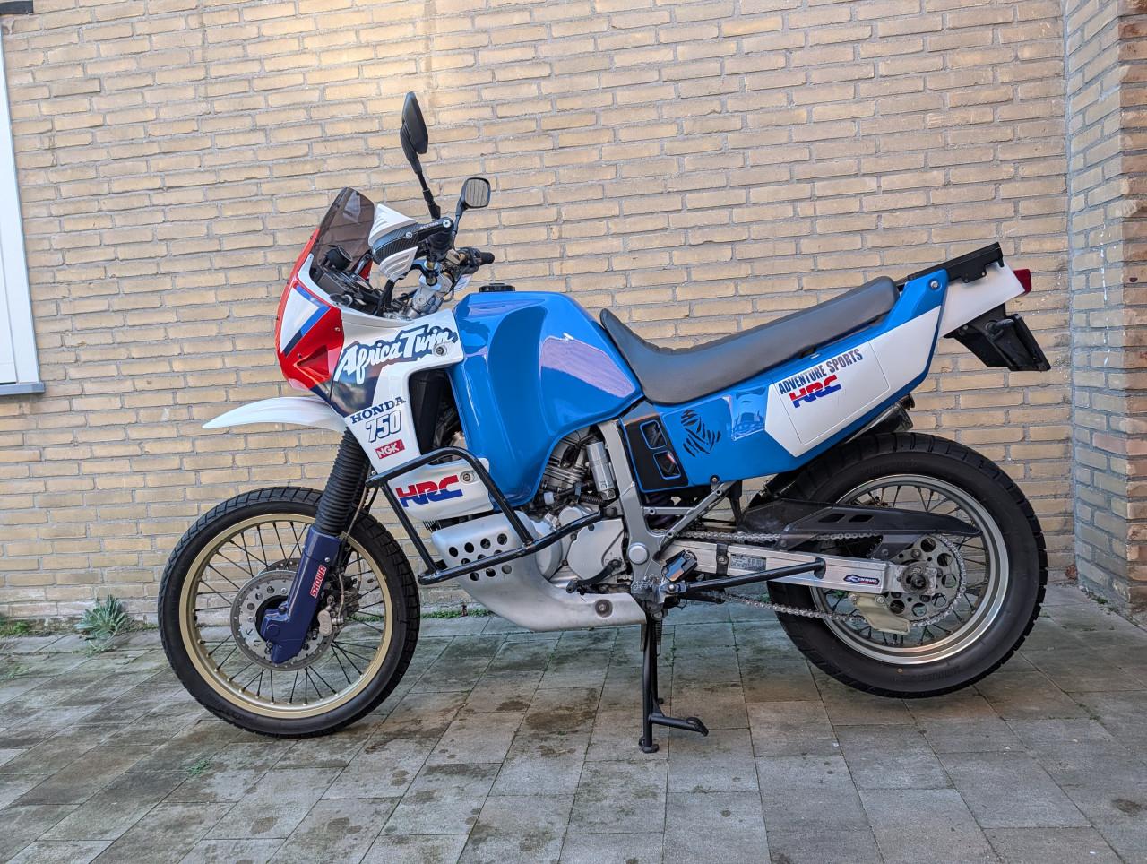 Honda Africa Twin XRV750 rd04