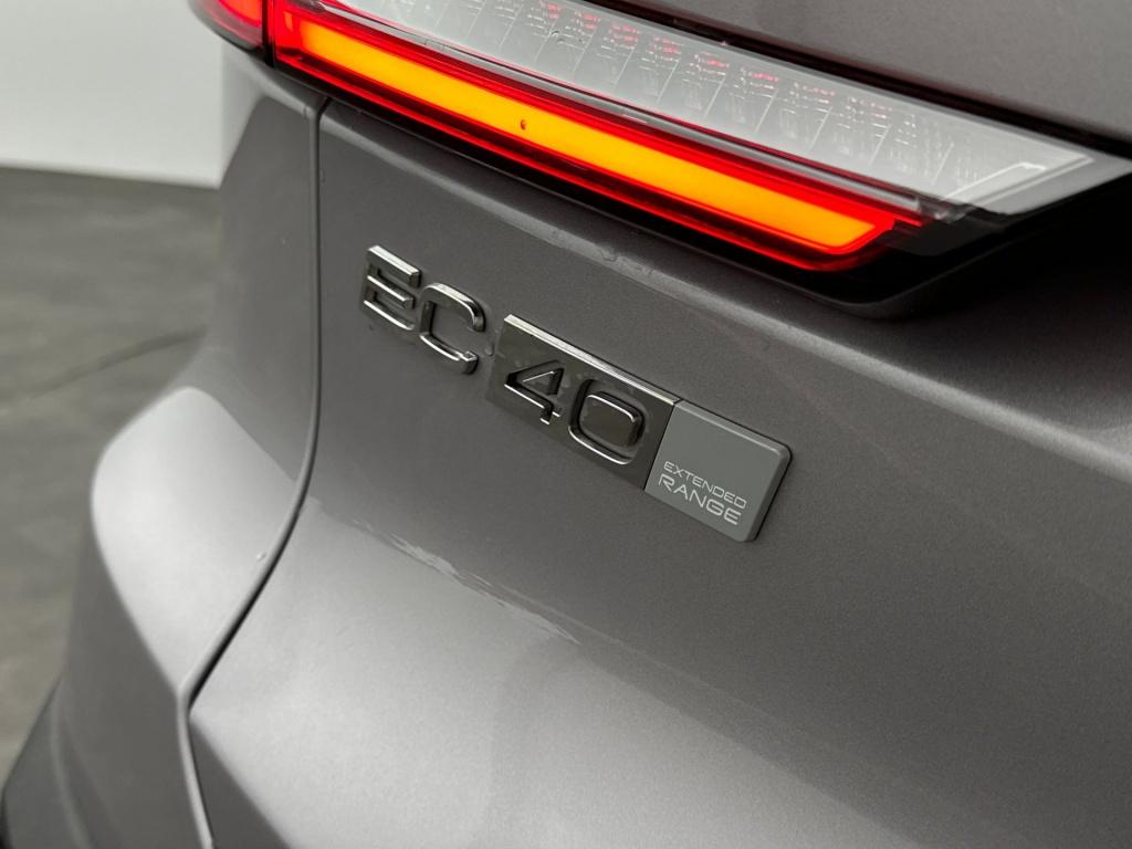 Volvo Ec40 extended range plus dark