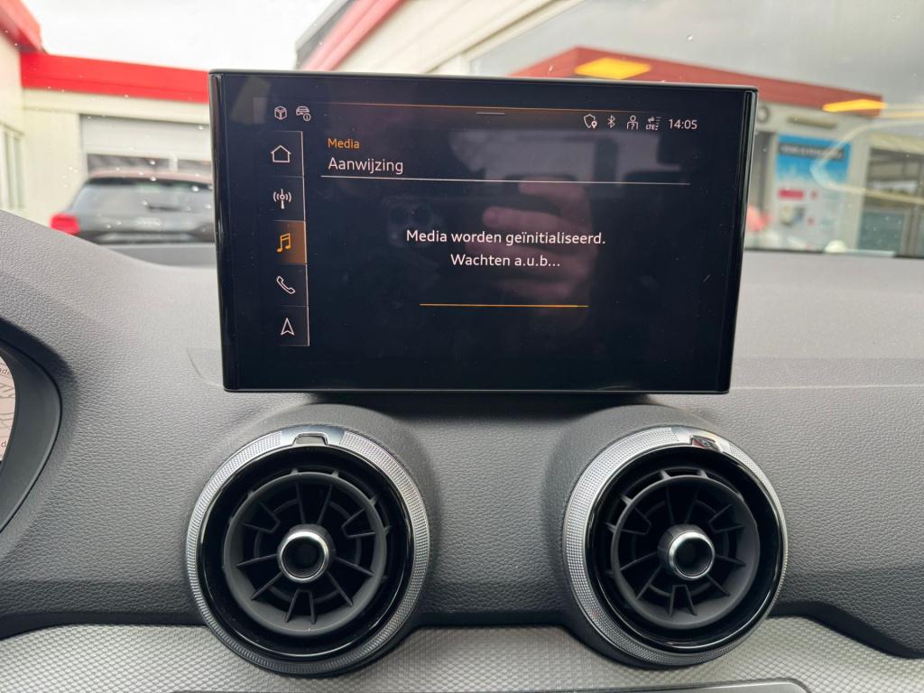 Audi Q2 35 tfsi s edition