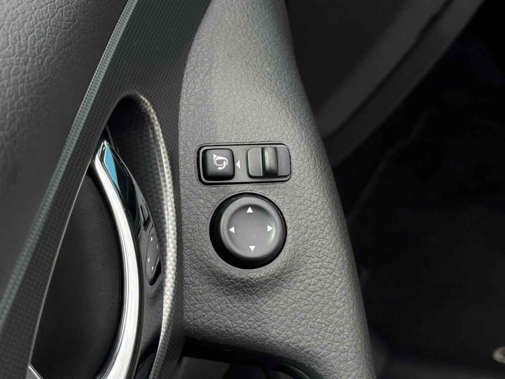 Nissan Qashqai 1.3 dig-t n-connecta design pack | panoramadak | apple carpl