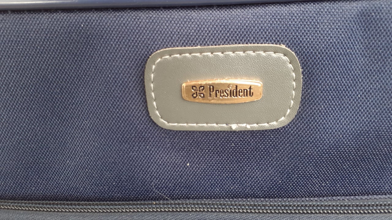 Rol-Koffers roze / groen & tas, blauw met inhoud rugzak + tas + kleine tas