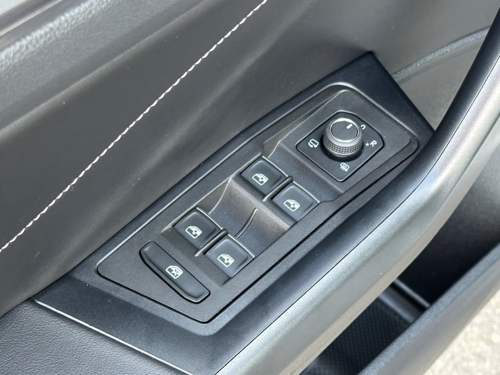 Volkswagen T-roc 1.5 tsi 150pk dsg style | camera | dode hoek | carplay | k