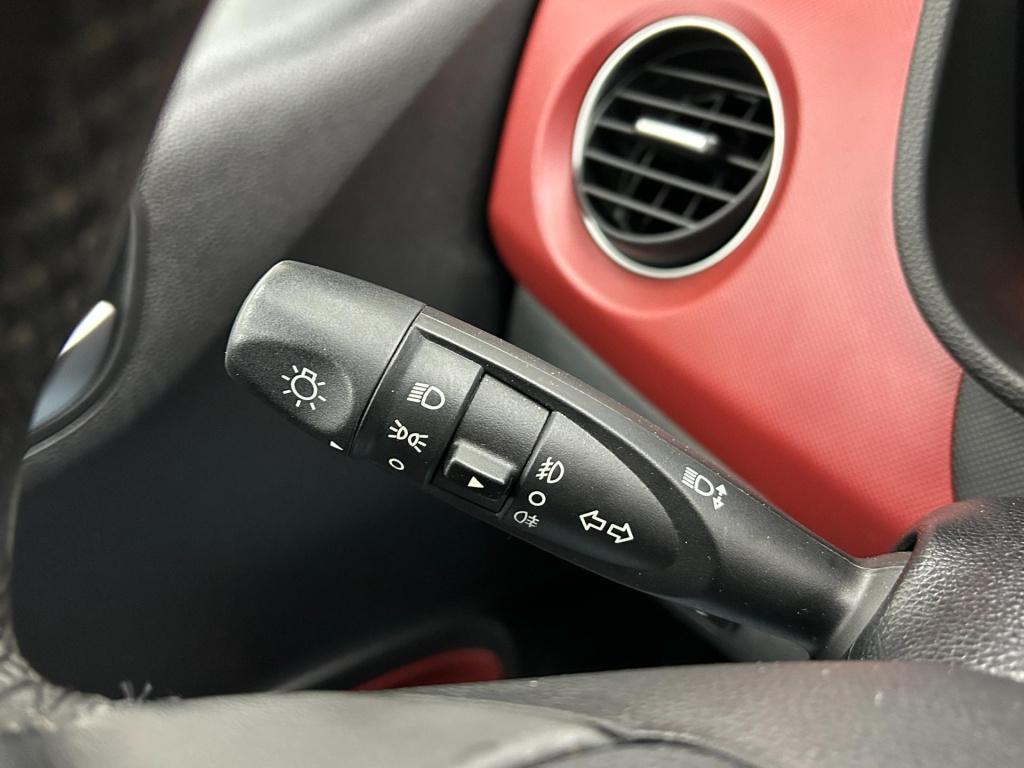 Hyundai I 10 occasion 1.2i | zwart | tweedehands hyundai i10 | airco | stoe