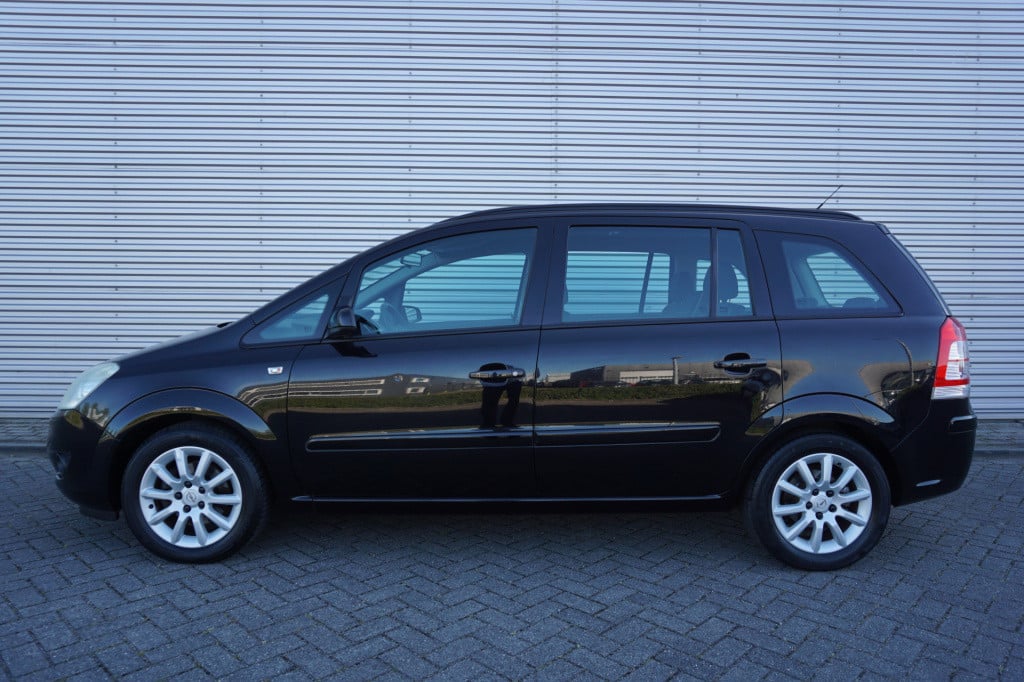 Opel Zafira 1.6 temptation - 7persoons - airco / navi / cruise / elektr. ra