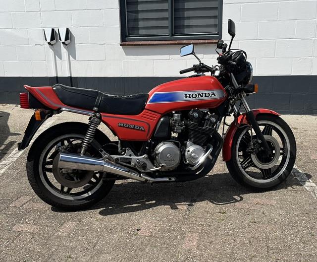 Honda  bol dor  CB 900F  Klassieker  46 oud  1979   50000 KM