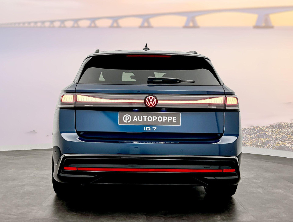 Volkswagen Id.7 tourer pro business 77 kwh accu. 210 kw / 286 pk variant