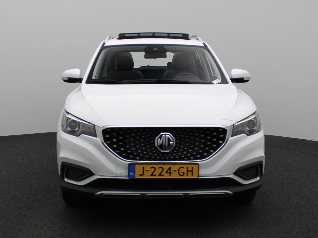 MG Zs-ev luxury 45 kwh | leder | navi | panoramadak | camera | apple carpla