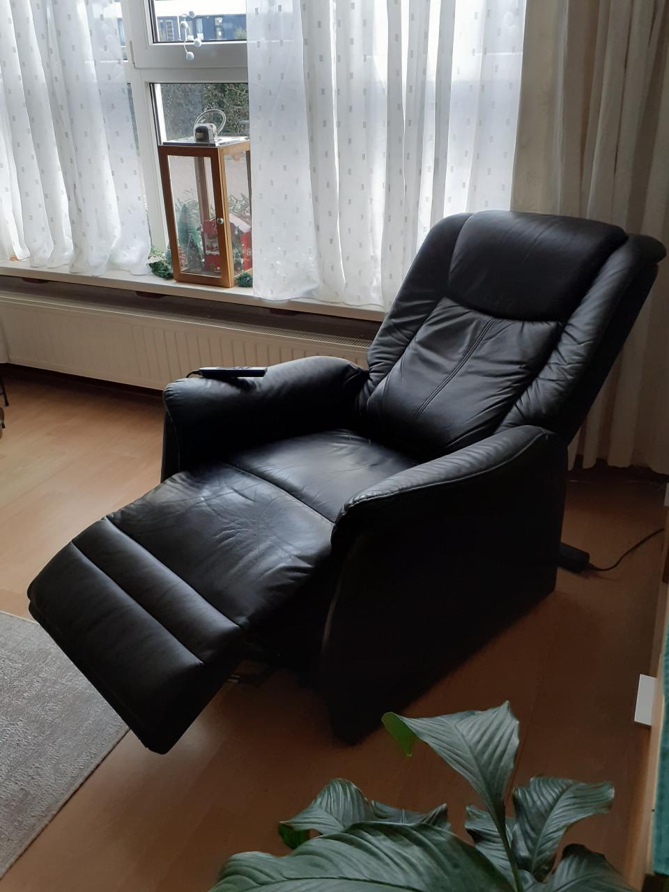 Elektrische sta op relaxstoel - gratis af te halen