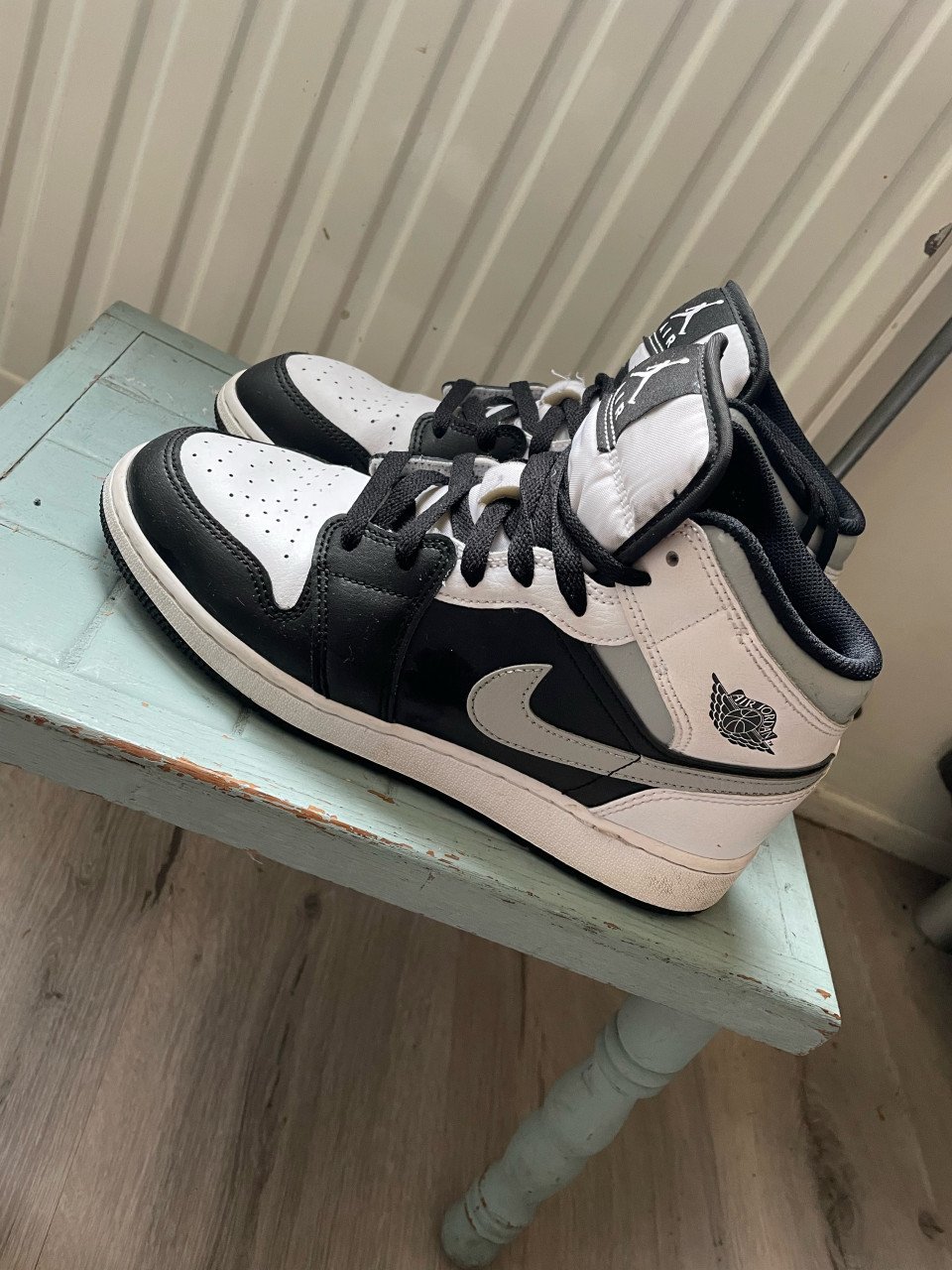 Nike jordans