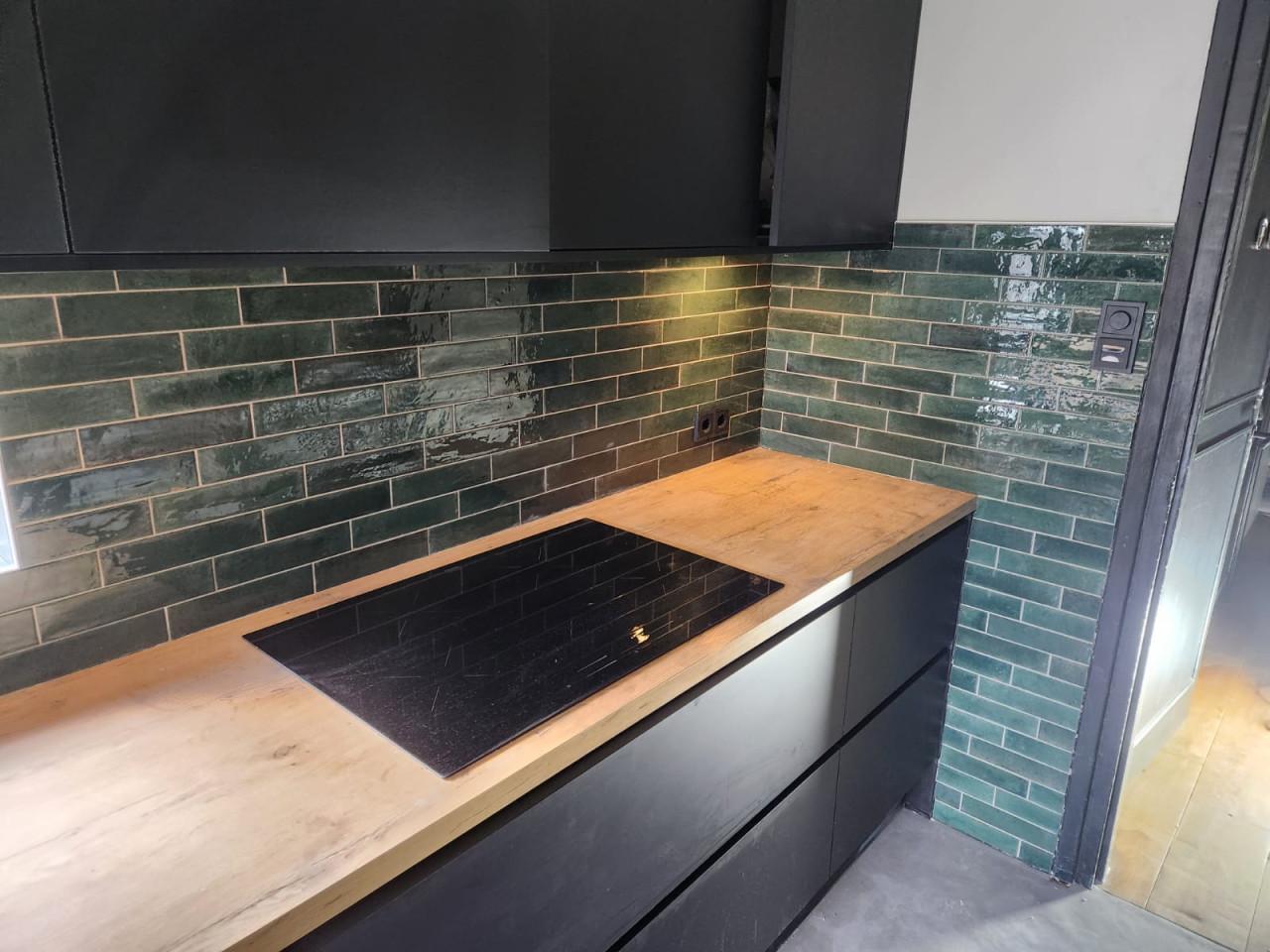 Tegelzetter nodig? Bel/app: 06 21937244 of Mail: jvbtegelzetter@gmail.com