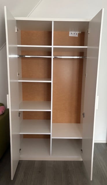 Kledingkast Bopita (gereserveerd)