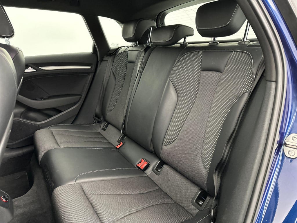 Audi A3 sportback 1.4 e-tron phev s-line pano acc lane
