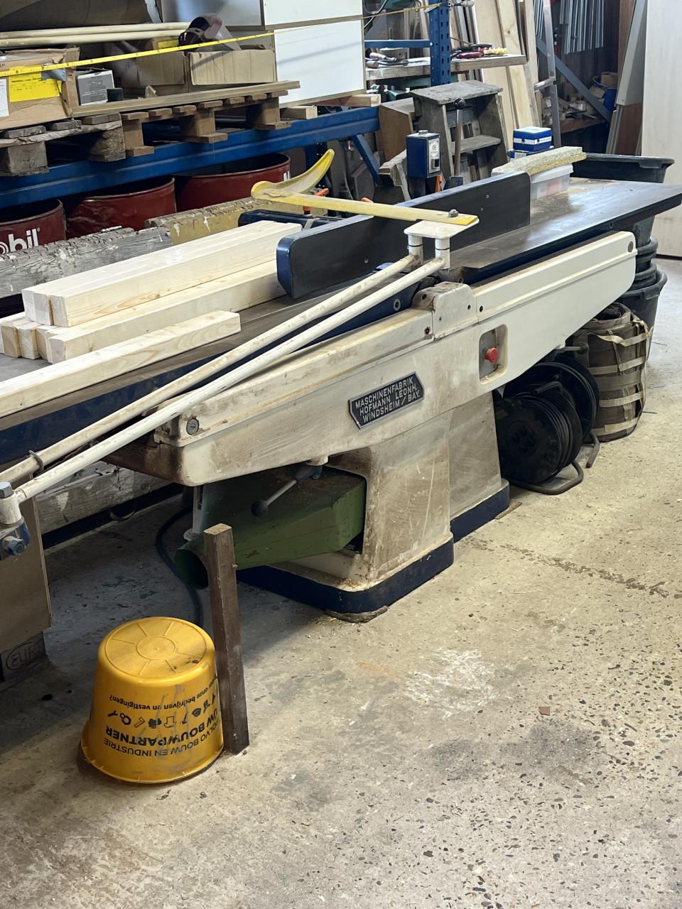 HOFMANN vlakbank, MHW vandikte bank