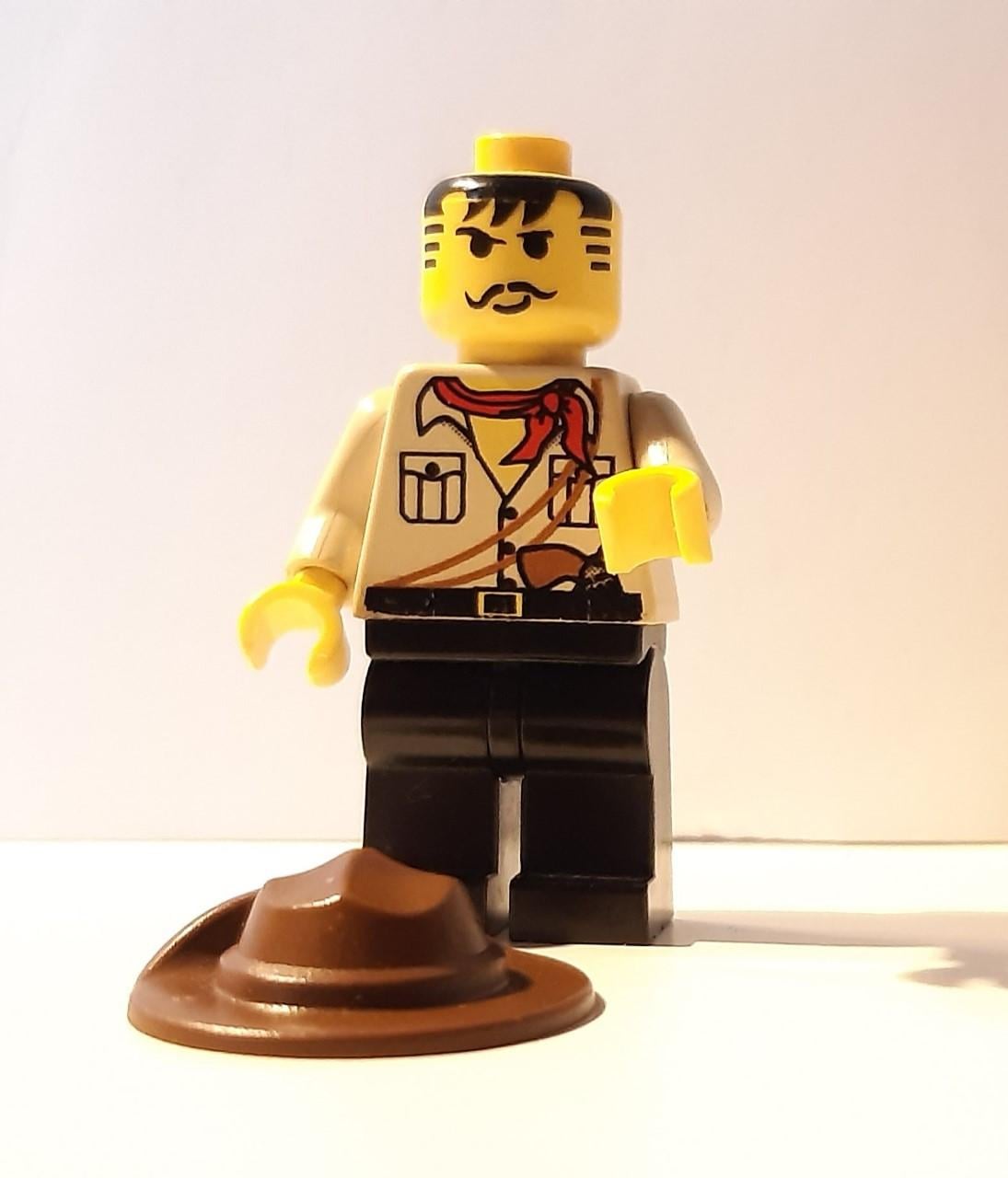 Lego Adventures : Johnny Thunder (Desert) - Sam Sinister