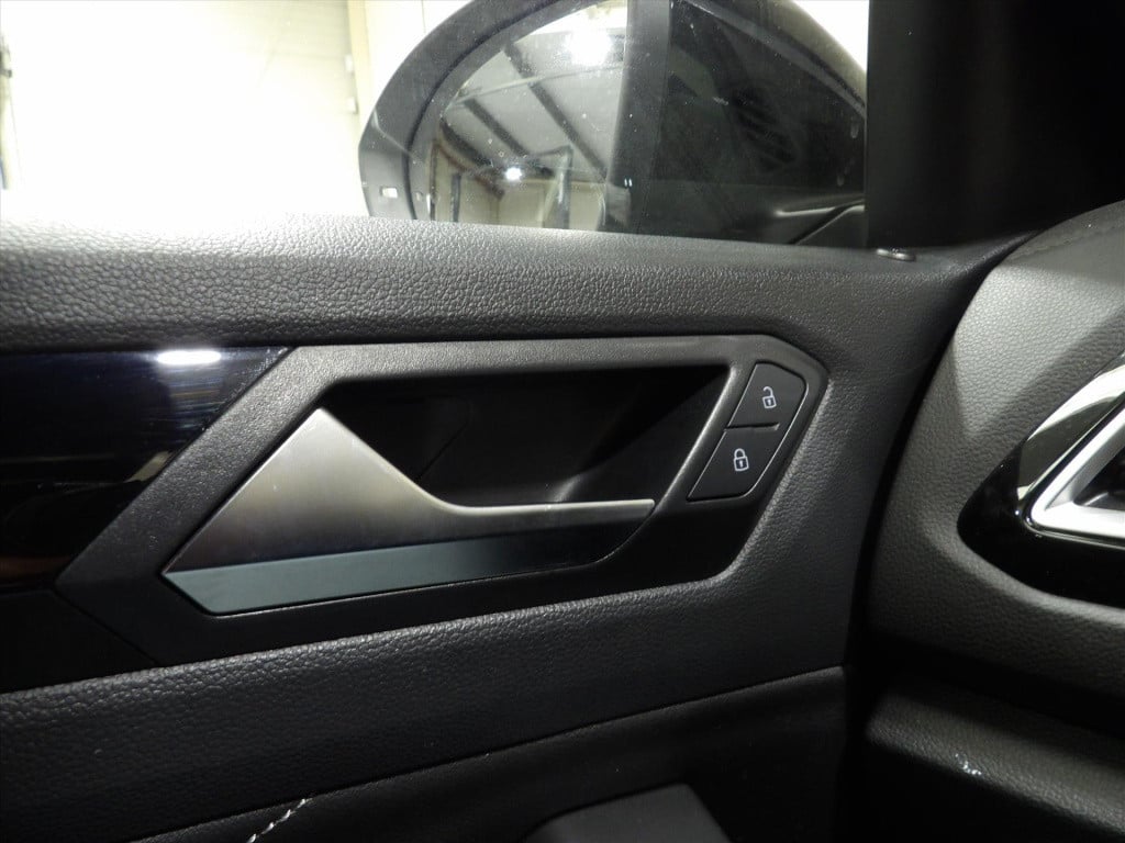 Volkswagen T-roc 1.5 tsi 150pk 7-dsg r-line