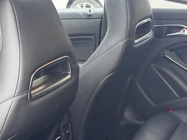 Mercedes-Benz Cla shooting brake 200 d business solution amg l panoramadak 