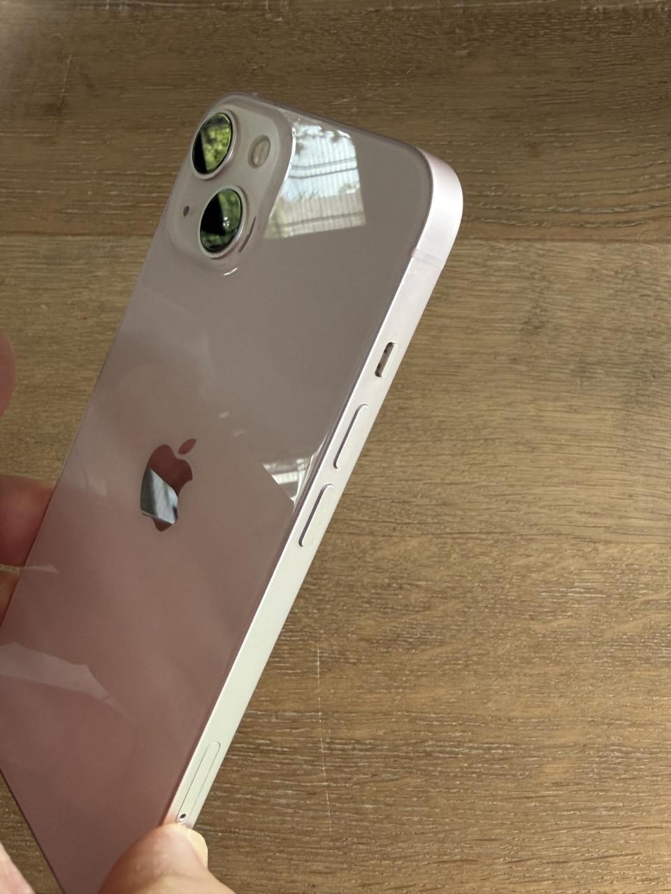 Iphone 13 roze