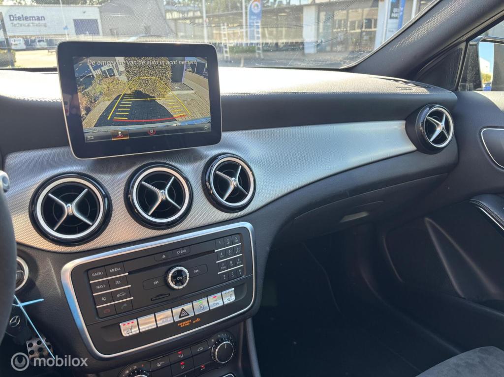 Mercedes-Benz Gla-klasse 200 premium plus amg edition