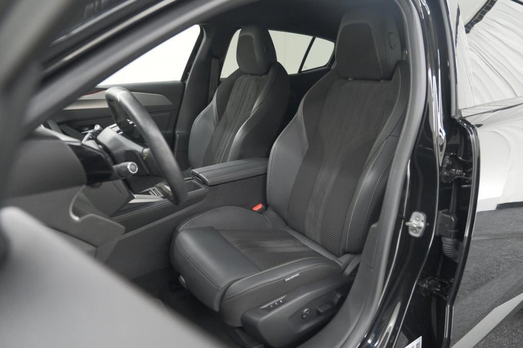 Peugeot 408 puretech gt 130 eat8 | 360 camera | rgr comfortstoelen | elektr