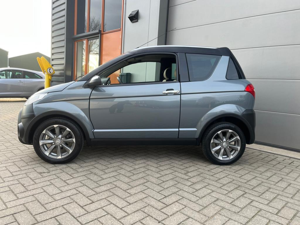 Aixam Crossline brommobiel premium in keurige staat