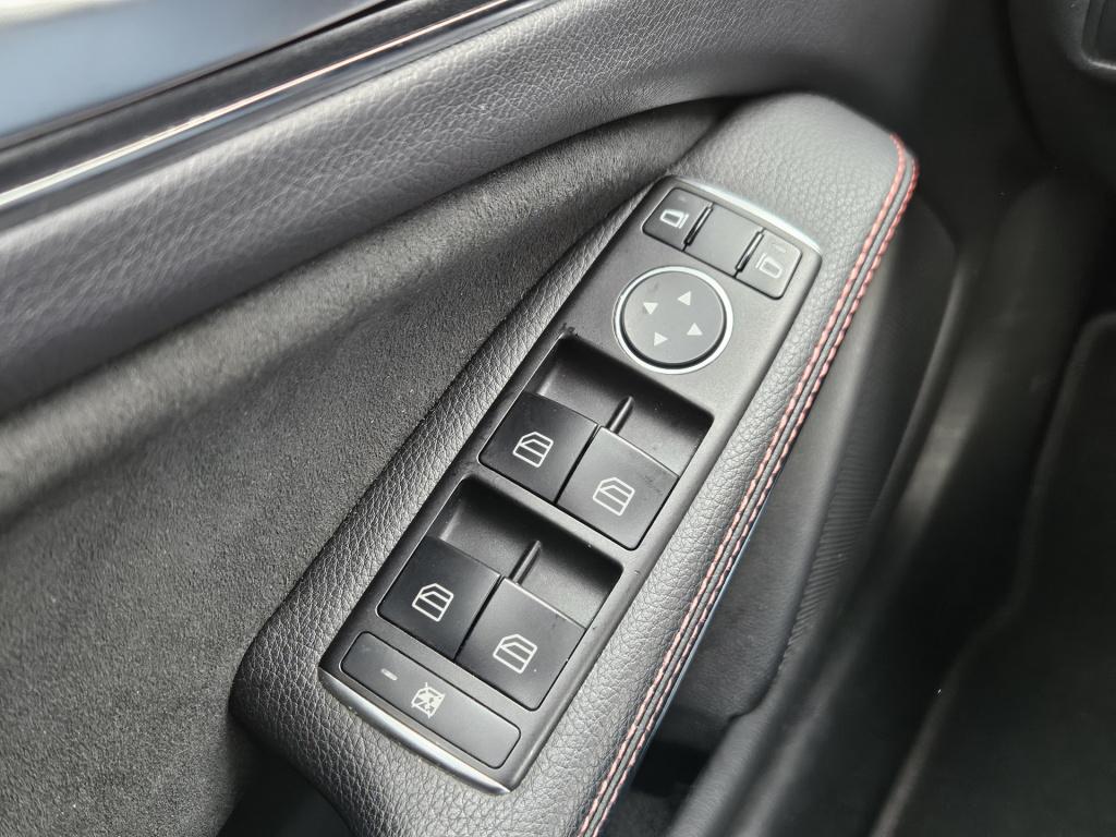 Mercedes-Benz A-Klasse 160 amg night edition | cruisec. | pdc