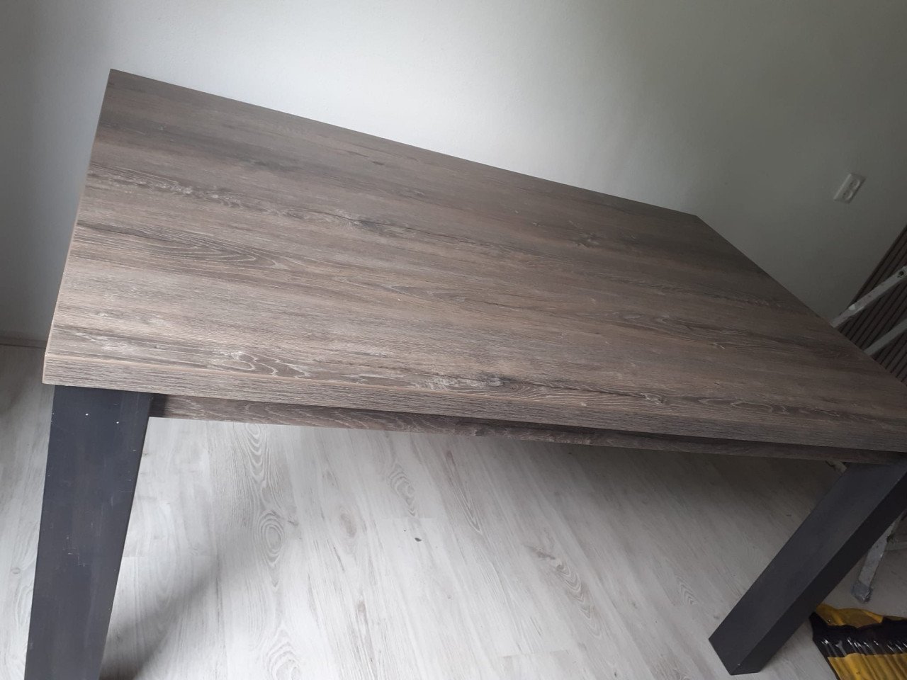 Tafel type boston millennium oak dark brown