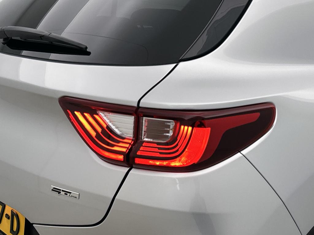 Kia Stonic 1.0 t-gdi mhev gt-line | stoel- en stuurverwarming | achteruitri