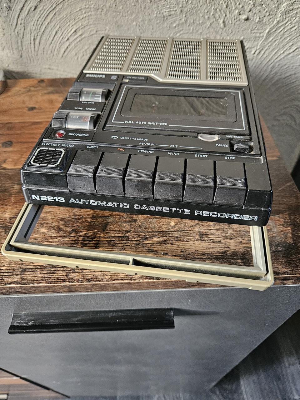 Philips N 2213  vintage draagbare automatic casetterecorder