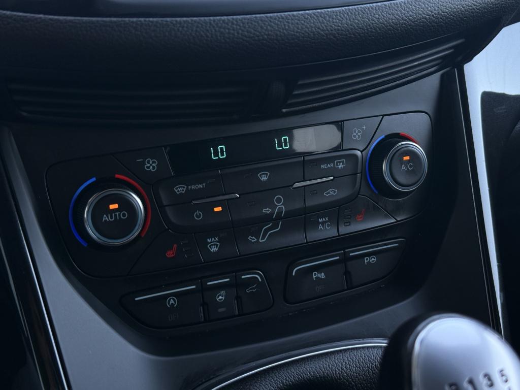 Ford Kuga 1.5 ecoboost st line | stoel/stuur verwarming | cruise | apple ca