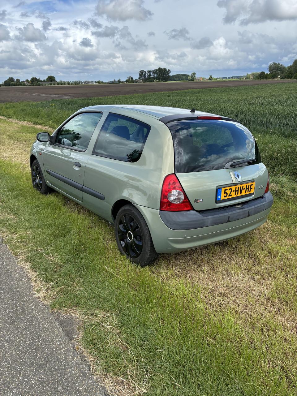 CLIO II 1.4 16V benzine 2002 AUTOMAAT   APK tot 2027