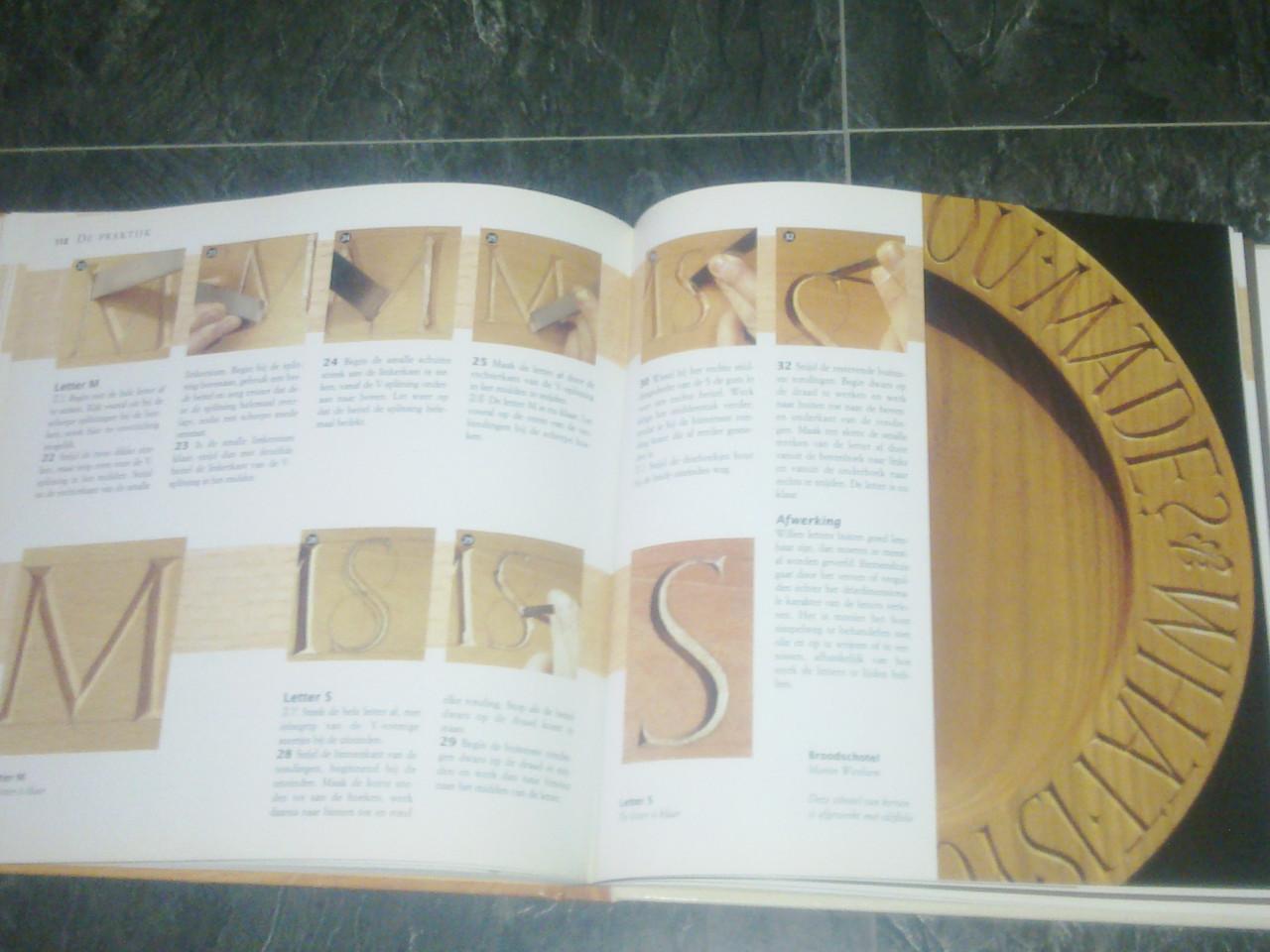 Houtsnijden boek