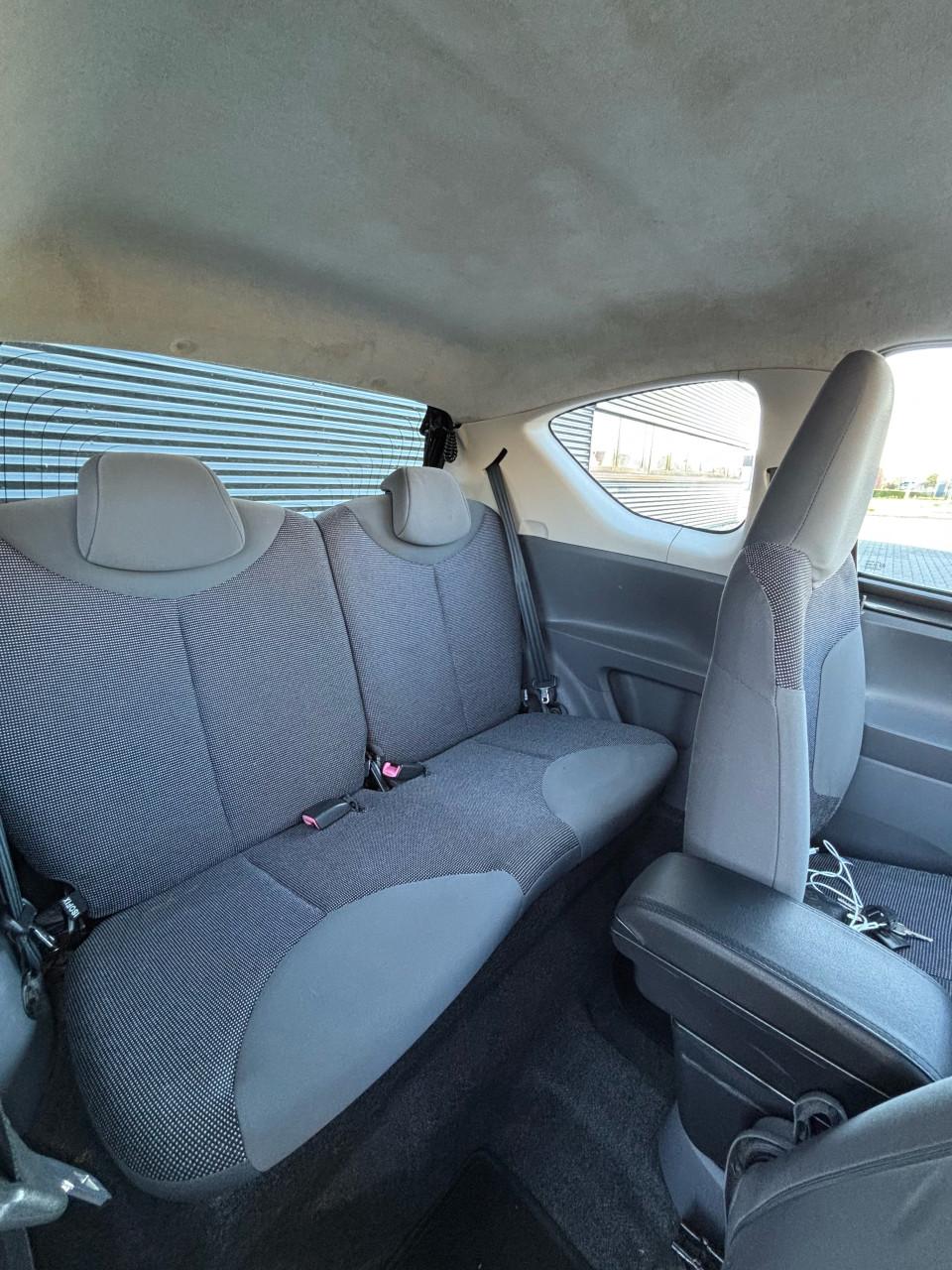 Peugeot 107 1.0 12V 3DR 2006 Grijs