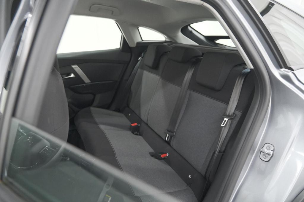 Citroen C4 puretech 130 feel | trekhaak | camera | allseason banden | clima