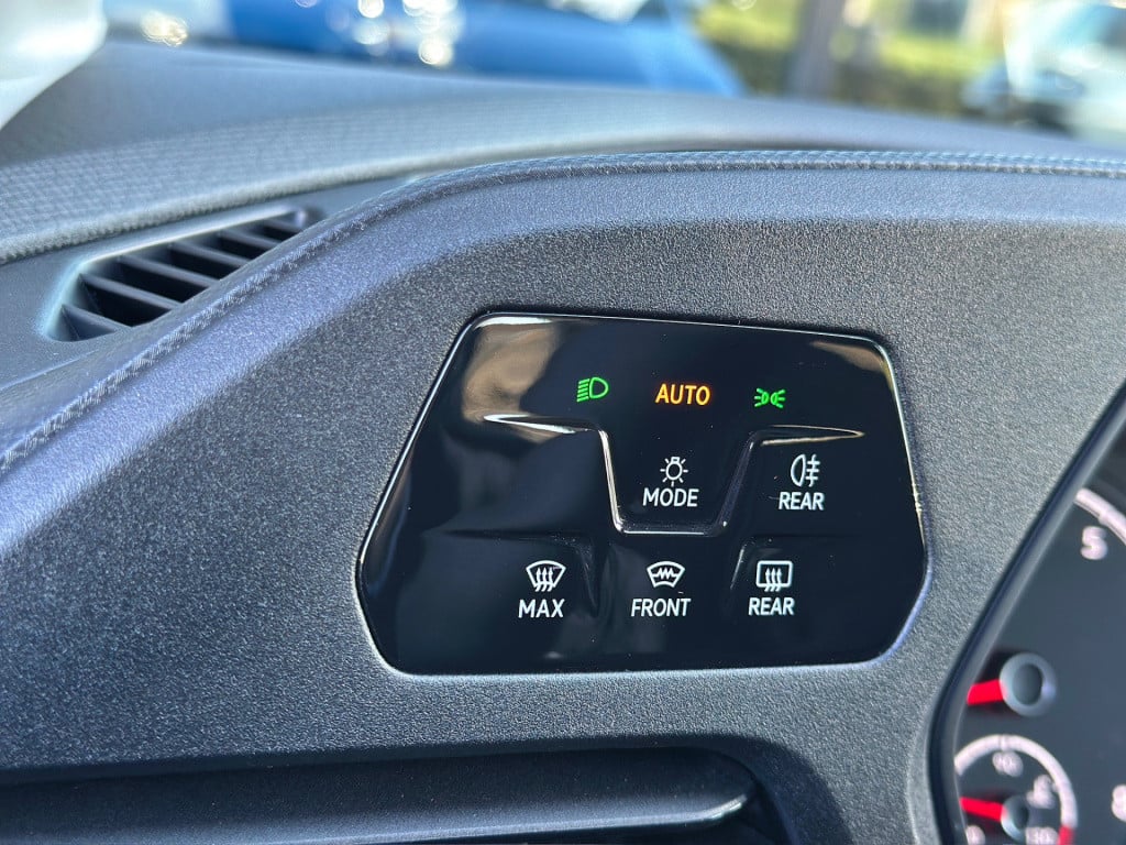 Volkswagen Caddy 1.5 tsi 5-persoons | navigatie | trekhaak | cruise | rijkl