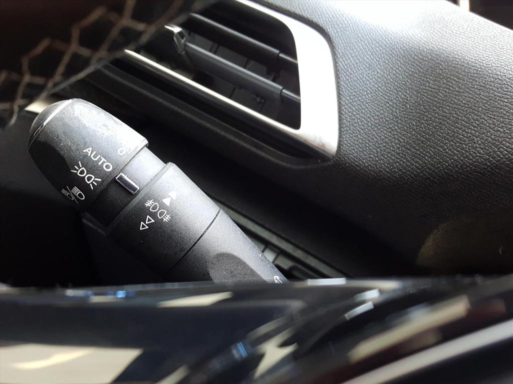 Peugeot 3008 allure 1.2pt-130pk navigatie | trekhaakafn | apple carplay & a