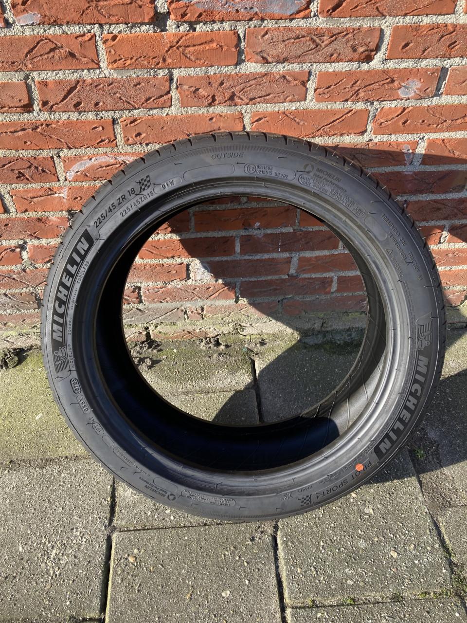 Michelin pilot sport 4