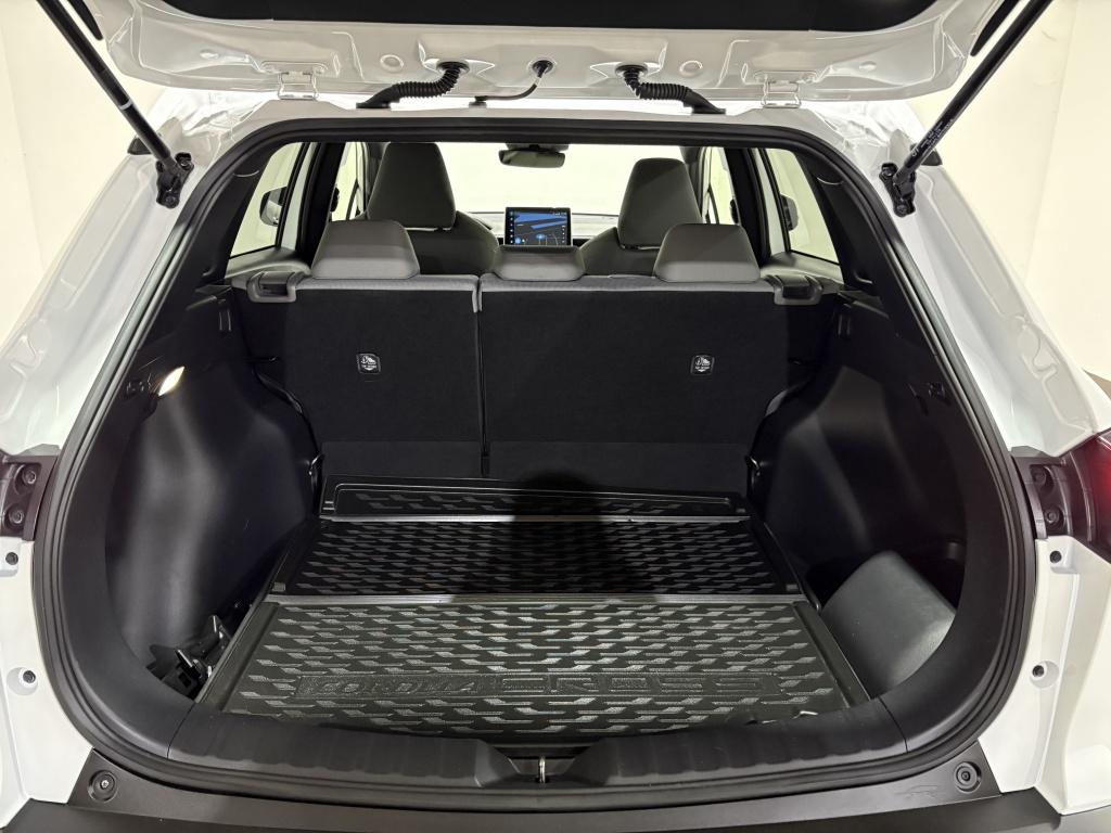 Toyota Corolla Cross hybrid 200 style| adap.cruise| camera| pdc| keyless
