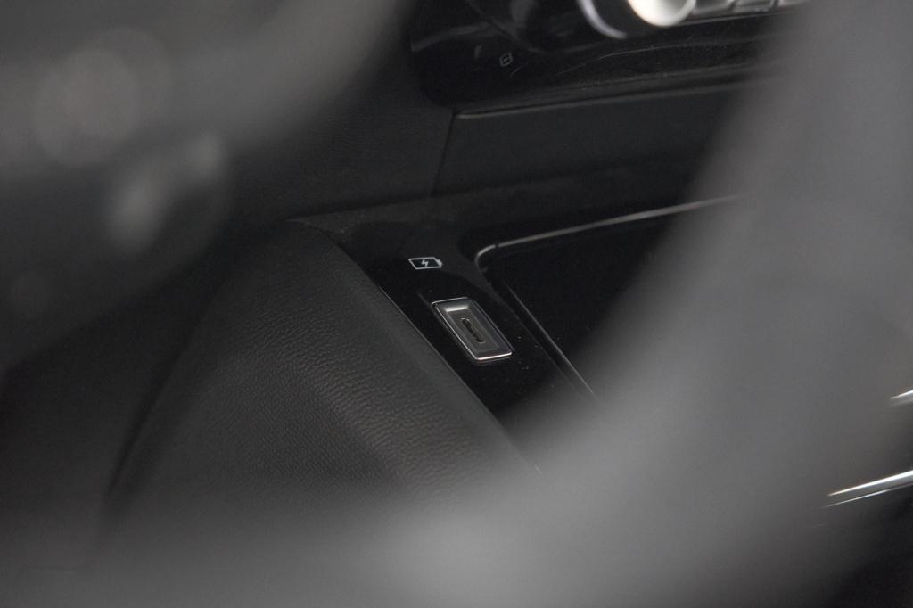 Peugeot 208 puretech 100 allure pack | camera | apple carplay | parkeersens