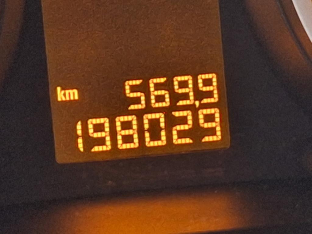 Opel Corsa 1.4-16v enjoy | trekhaak | airco | goed onderhouden |