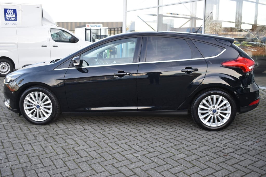Ford Focus 1.0 titanium edition | climate control | cruise control | parkee