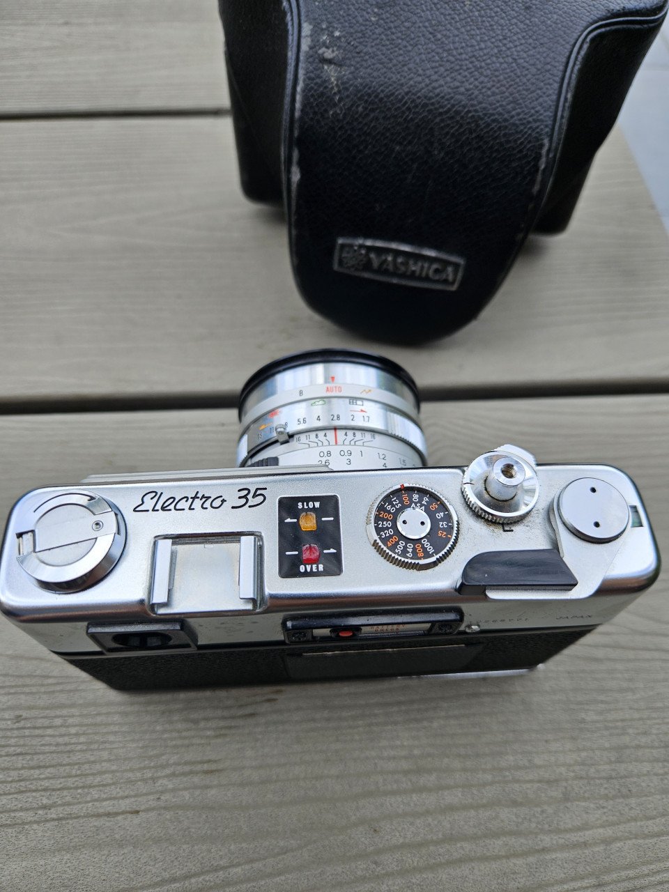 Werkende zeer nette vintage Yashica Electro 35 met originele lens...