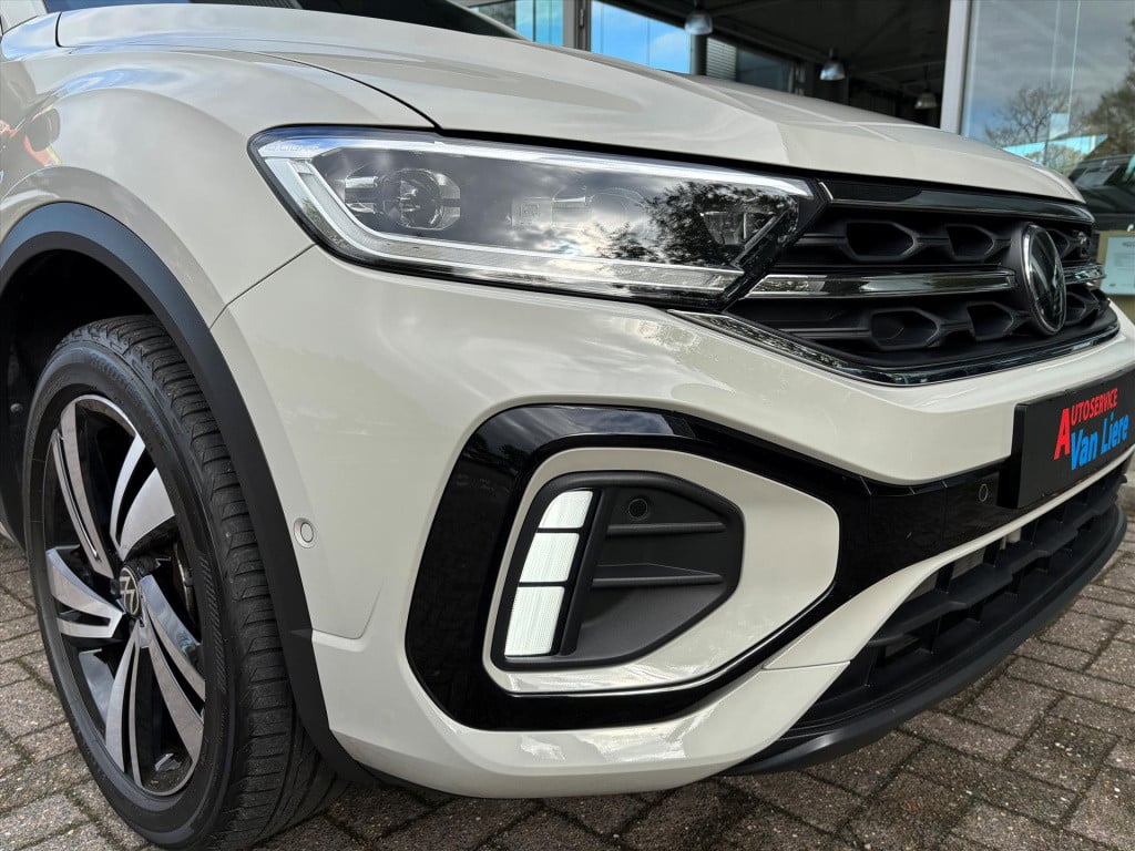 Volkswagen T-roc 1.5 tsi 150pk 7-dsg r-line|dode hoek|carplay| elek klep| r