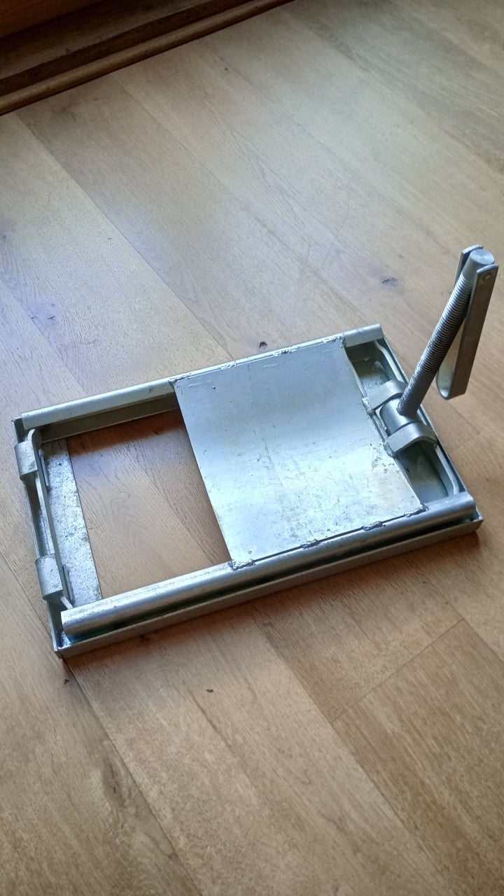 Leveler voor caravan of vouwwagen