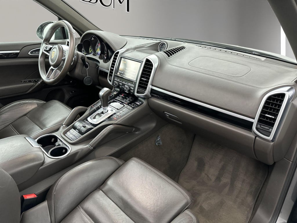 Porsche Cayenne 3.0 s e-hybrid panorama bose luchtvering trekhaak