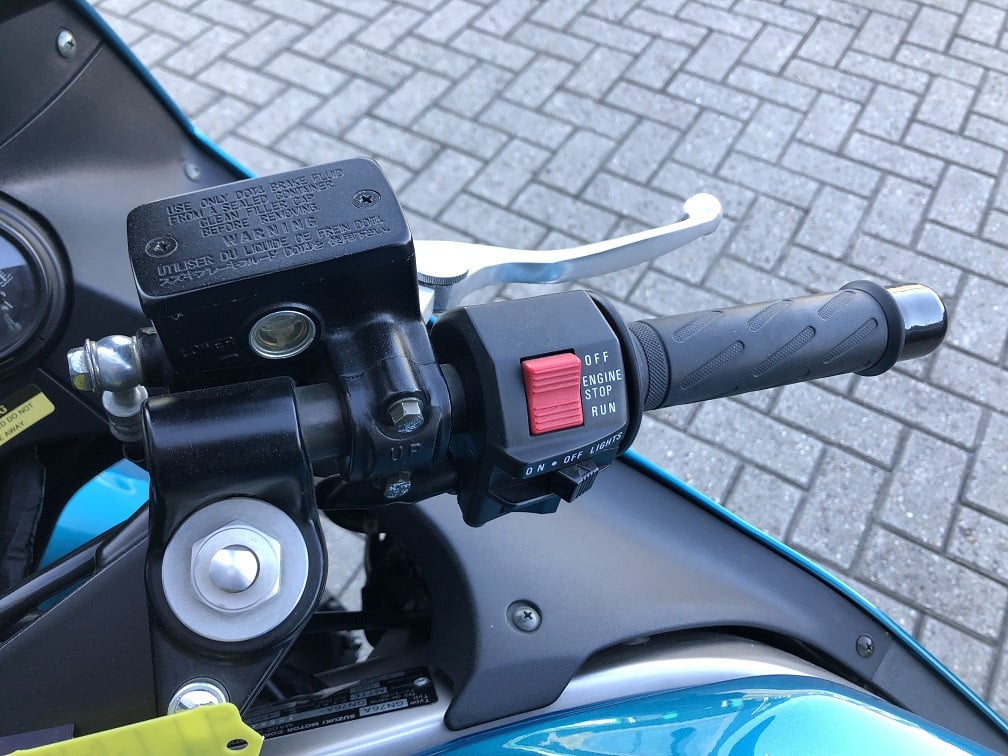 Suzuki RF600R uit 1997 met slechts 22 dkm, absolute nieuwstaat! €1750,-